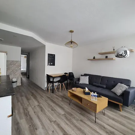 Les Cosy De - Urban Jungle - 4 Etoiles Apartment *