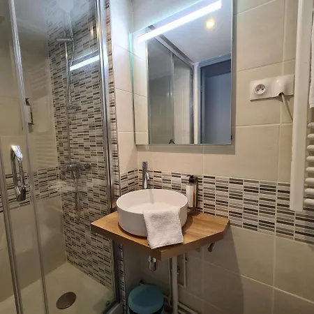 Les Cosy De - Urban Jungle - 4 Etoiles Apartment